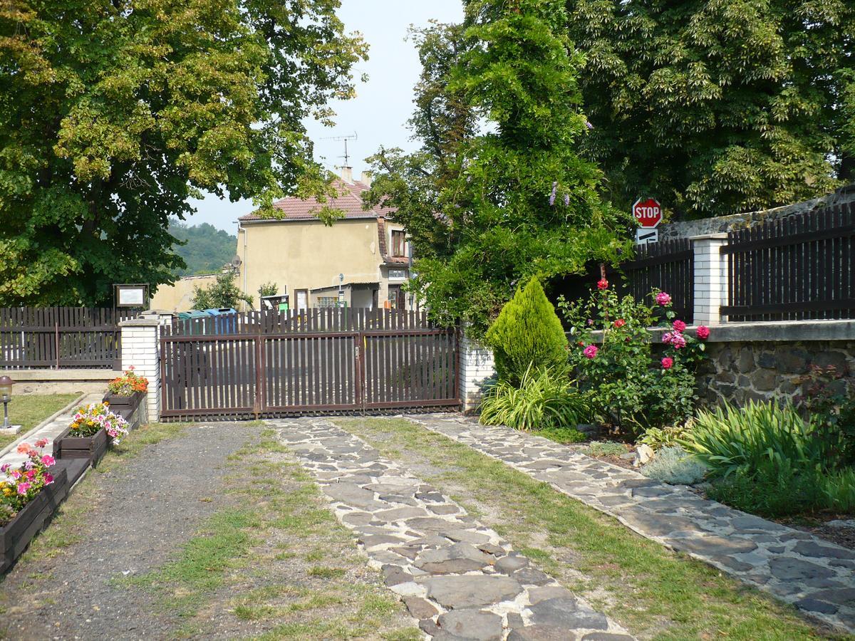 Apartments Ceske Stredohori Teplice Luaran gambar